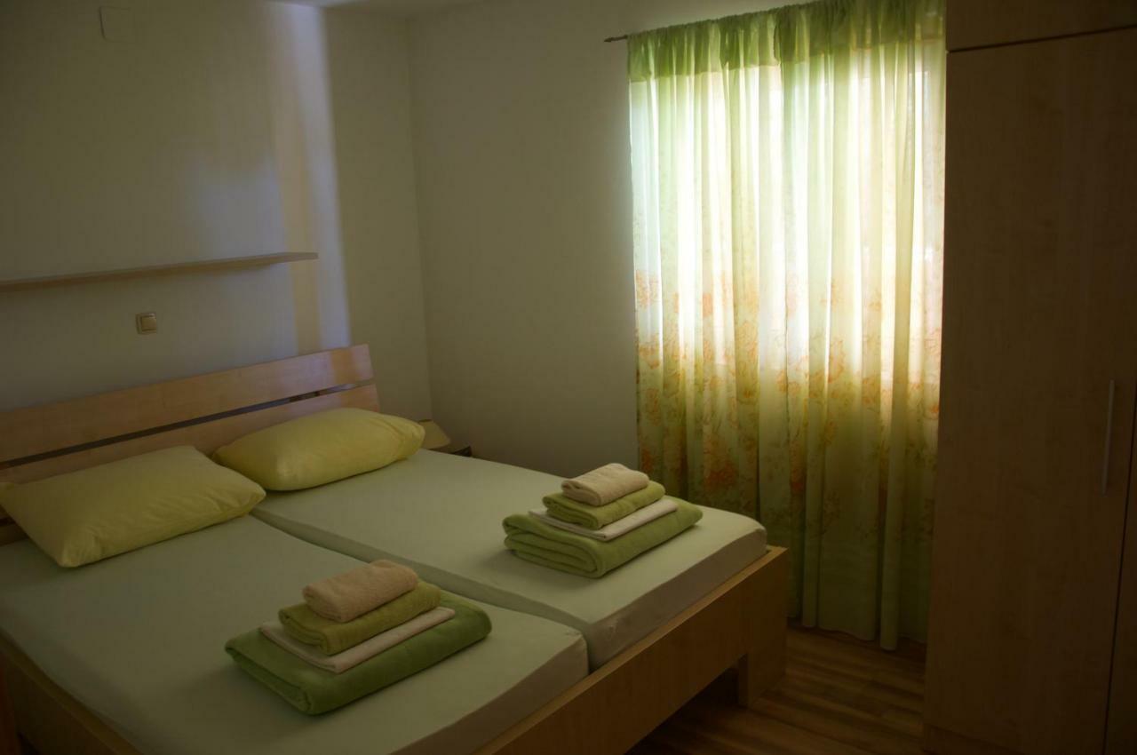 Apartment Viveniti Klenovica Esterno foto