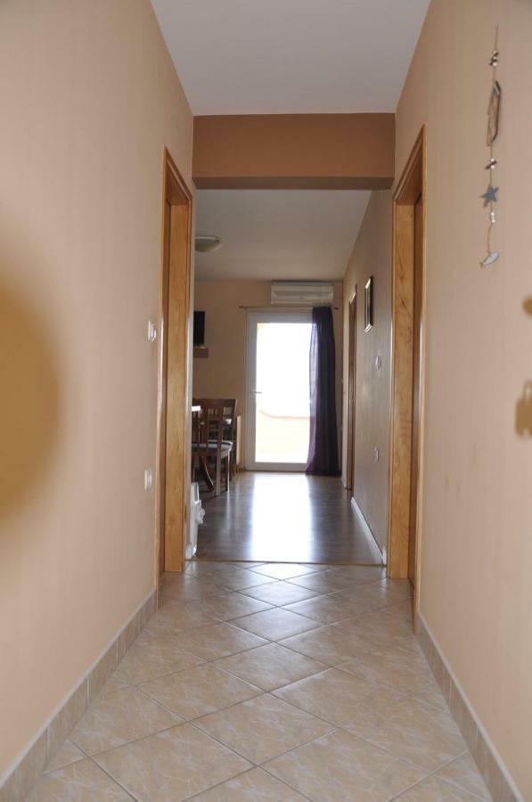 Apartment Viveniti Klenovica Esterno foto